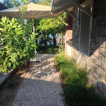 Konukevi Losta Sahil Evi - Adults Only +12