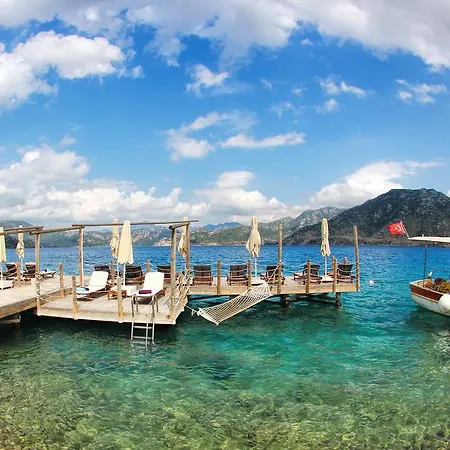 Losta Sahil Evi - Adults Only +12